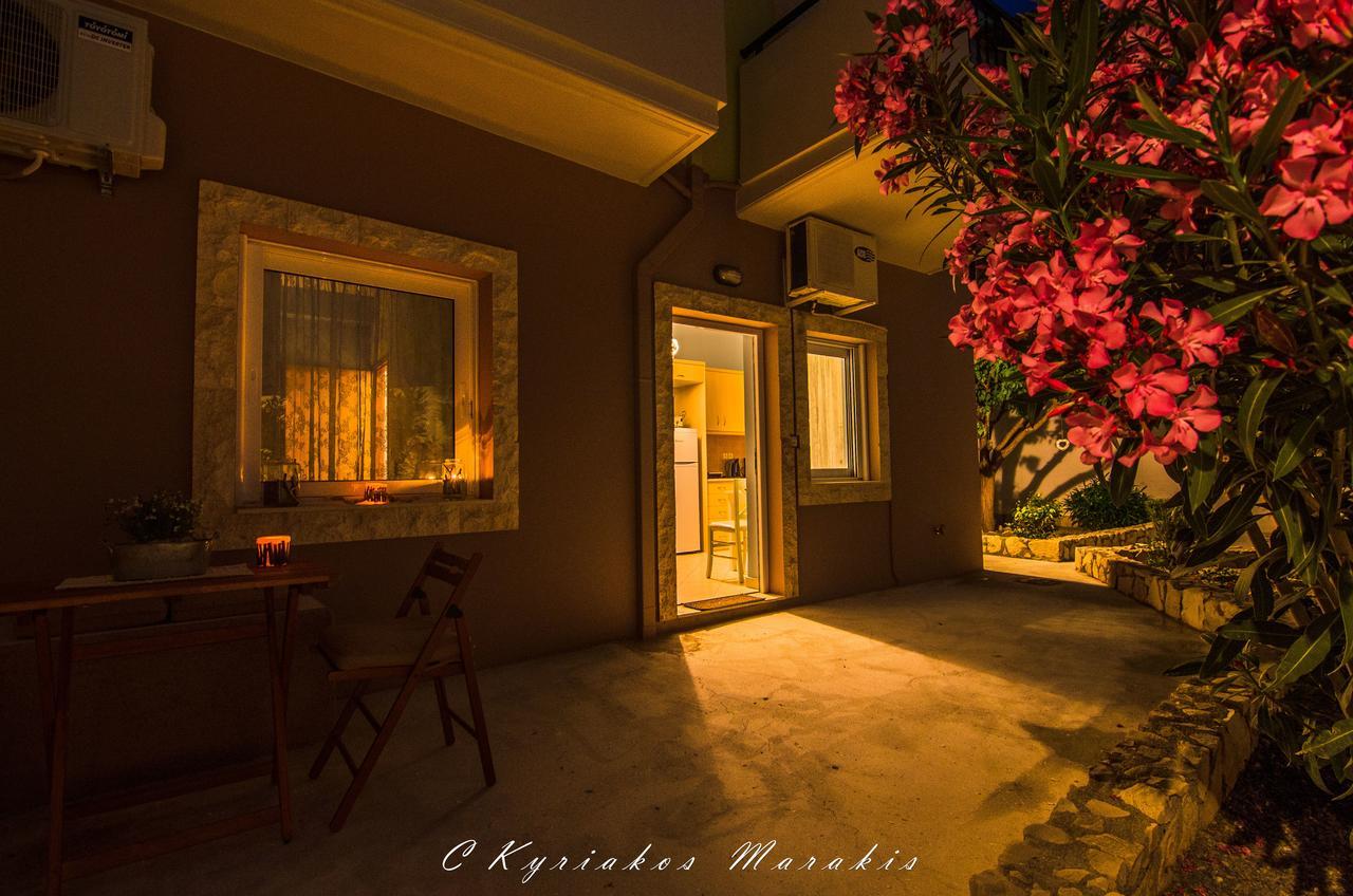 La Casa Del Vitsi Palaiochora Exterior foto